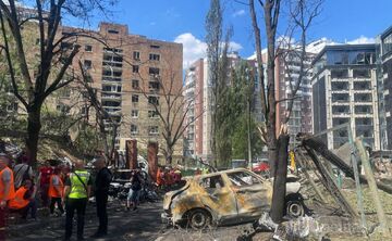 Будинки у Печерському районі, пошкоджені внаслідок російського удару. Фото: Тетяна Асадчева
